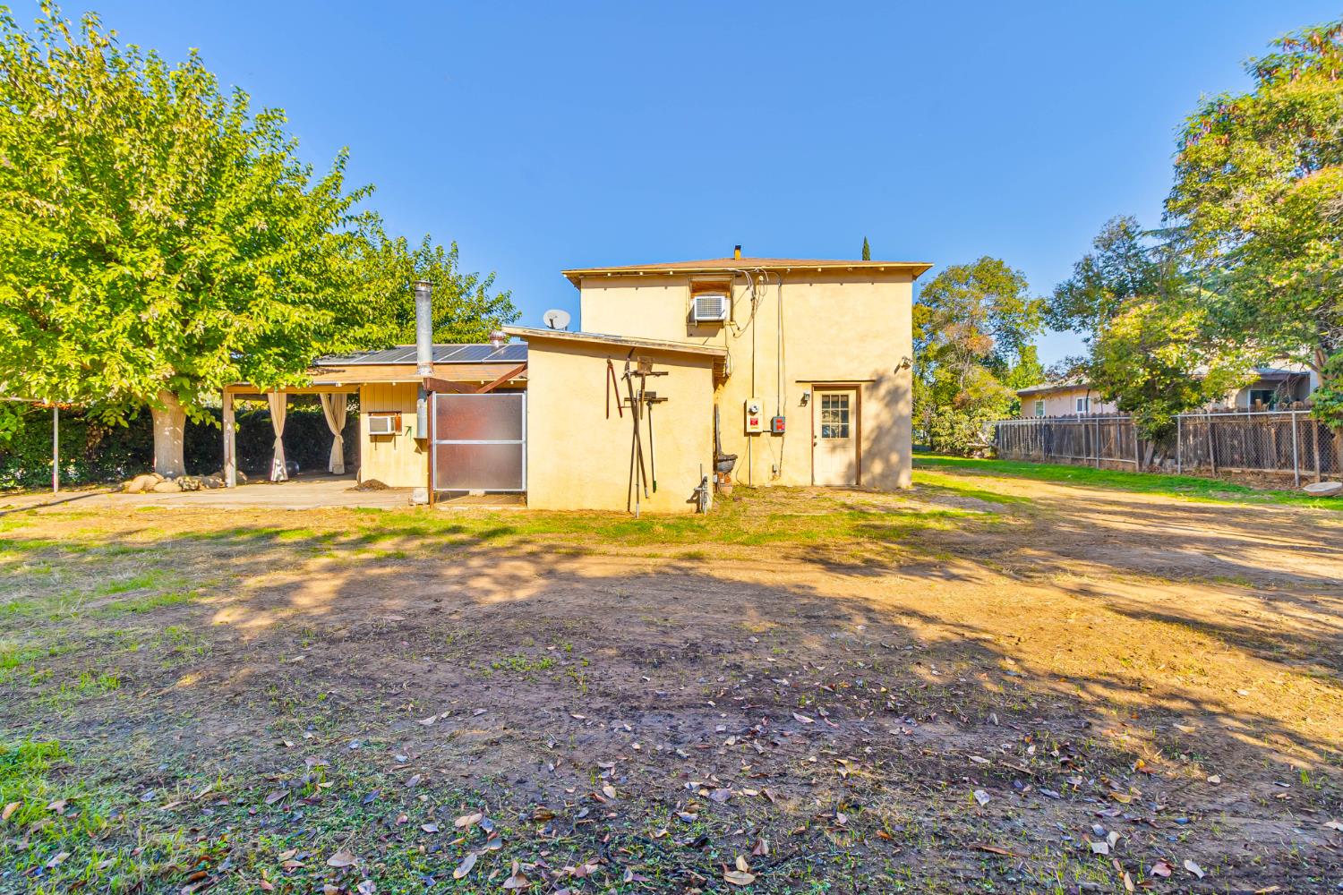 5132 E Washington Ave, Fresno, CA 93727