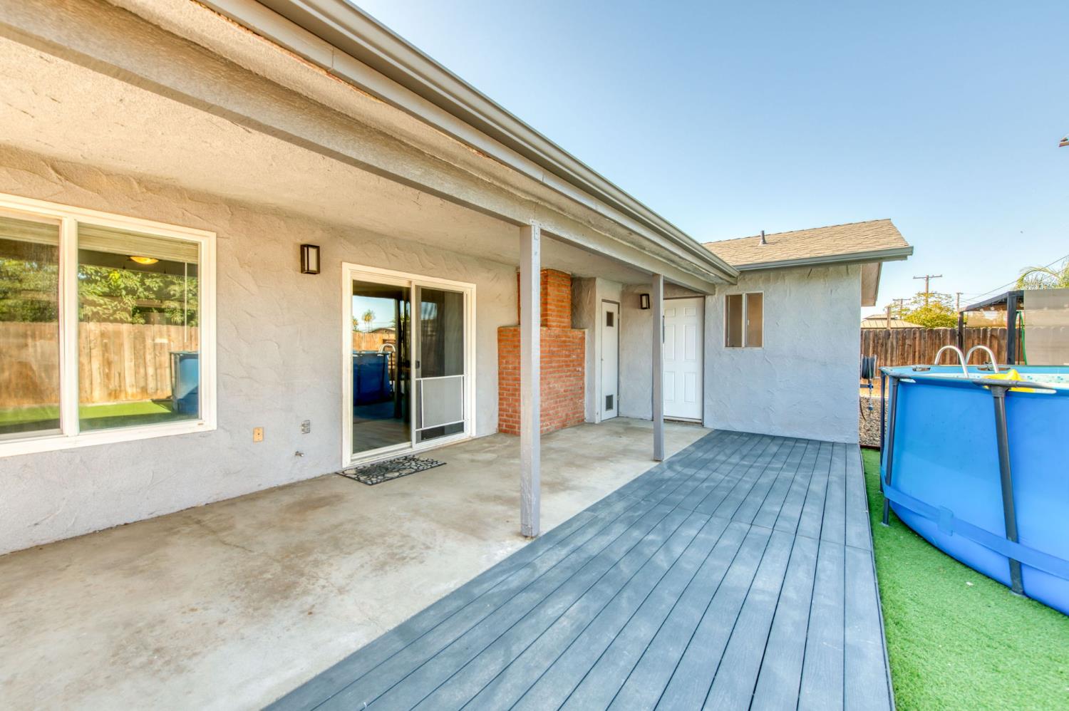 6548 N Poplar Ave, Fresno, CA 93704