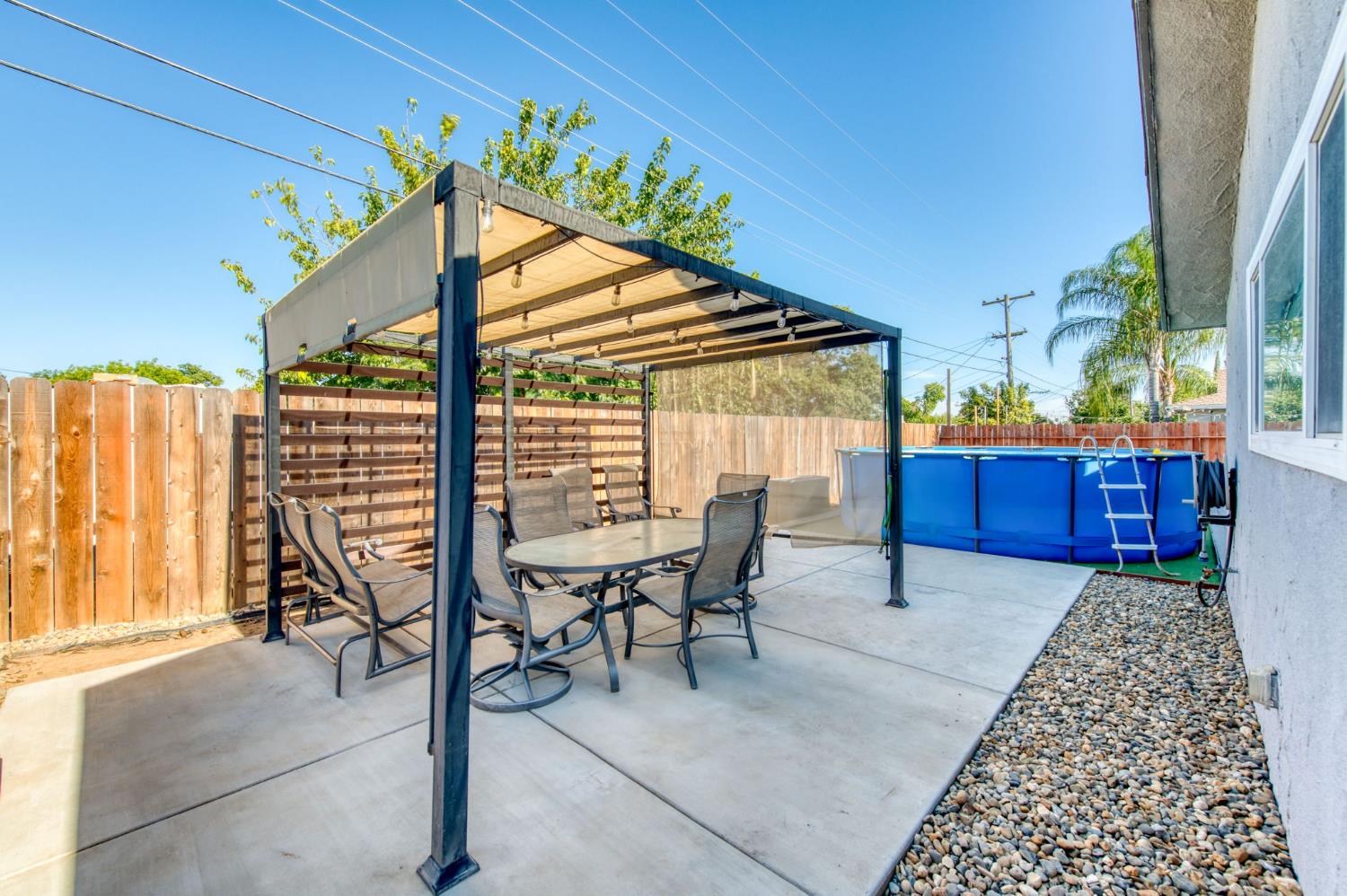 6548 N Poplar Ave, Fresno, CA 93704