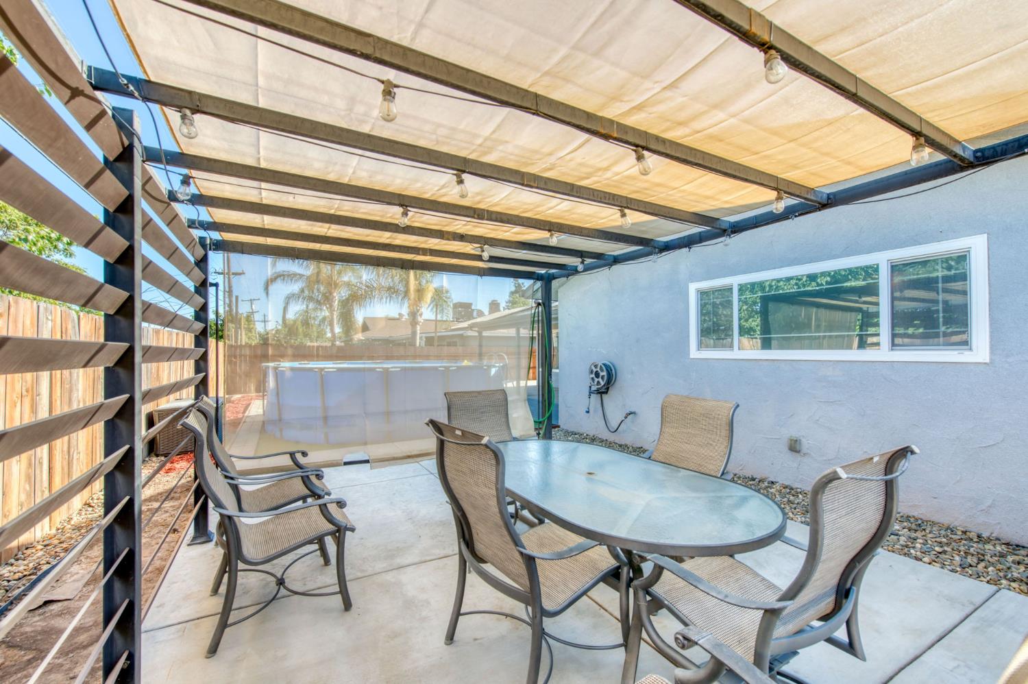 6548 N Poplar Ave, Fresno, CA 93704