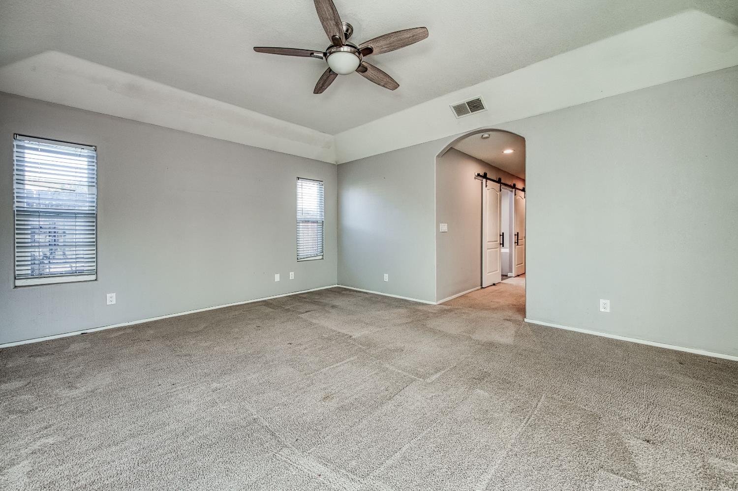 1800 E Omaha Ave, Fresno, CA 93720