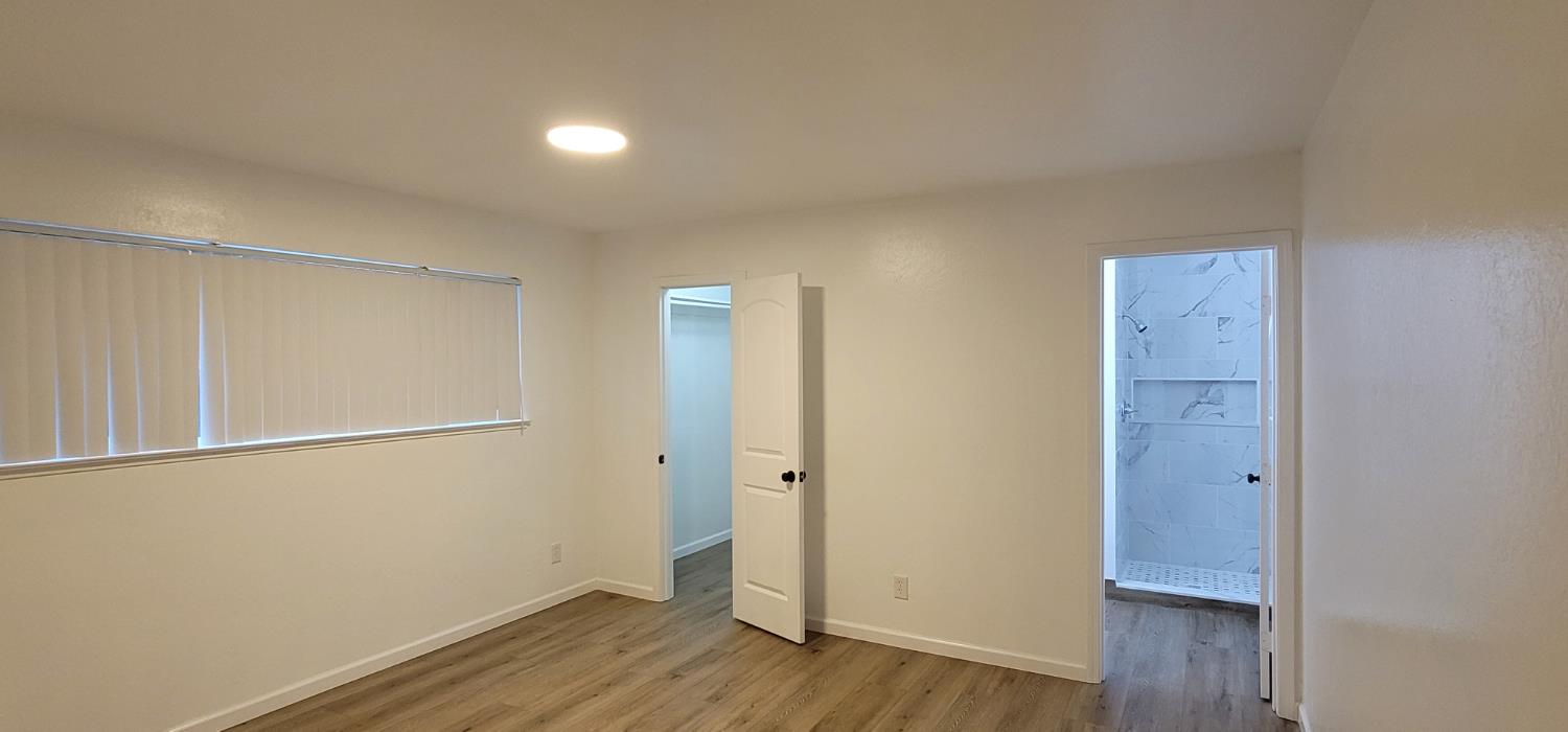 1540 W Ashcroft Ave, Fresno, CA 93705