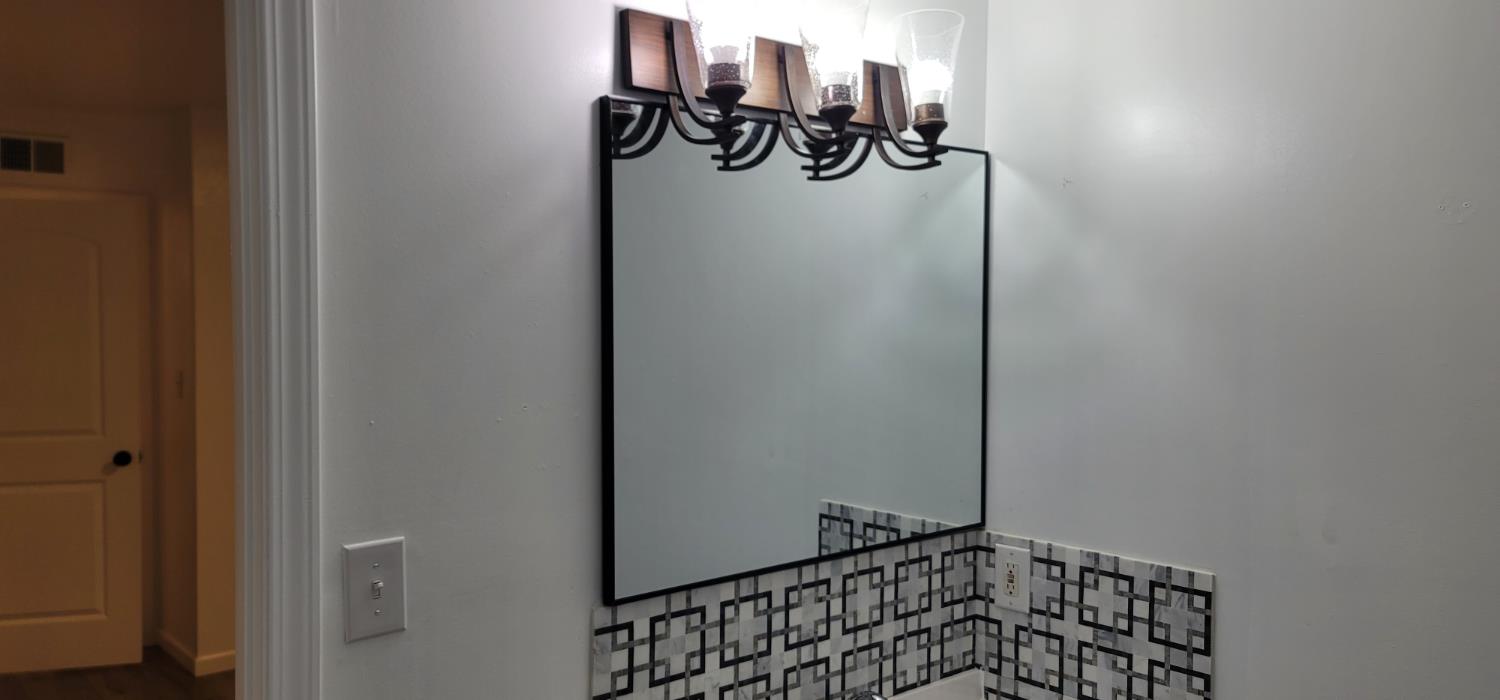 1540 W Ashcroft Ave, Fresno, CA 93705