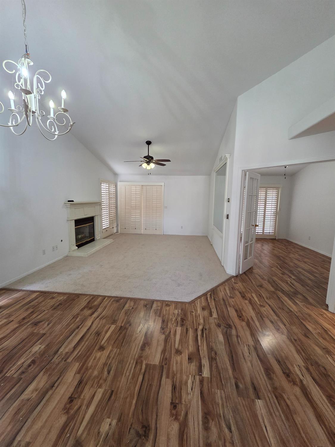 369 E Lindbrook Ln, Fresno, CA 93720