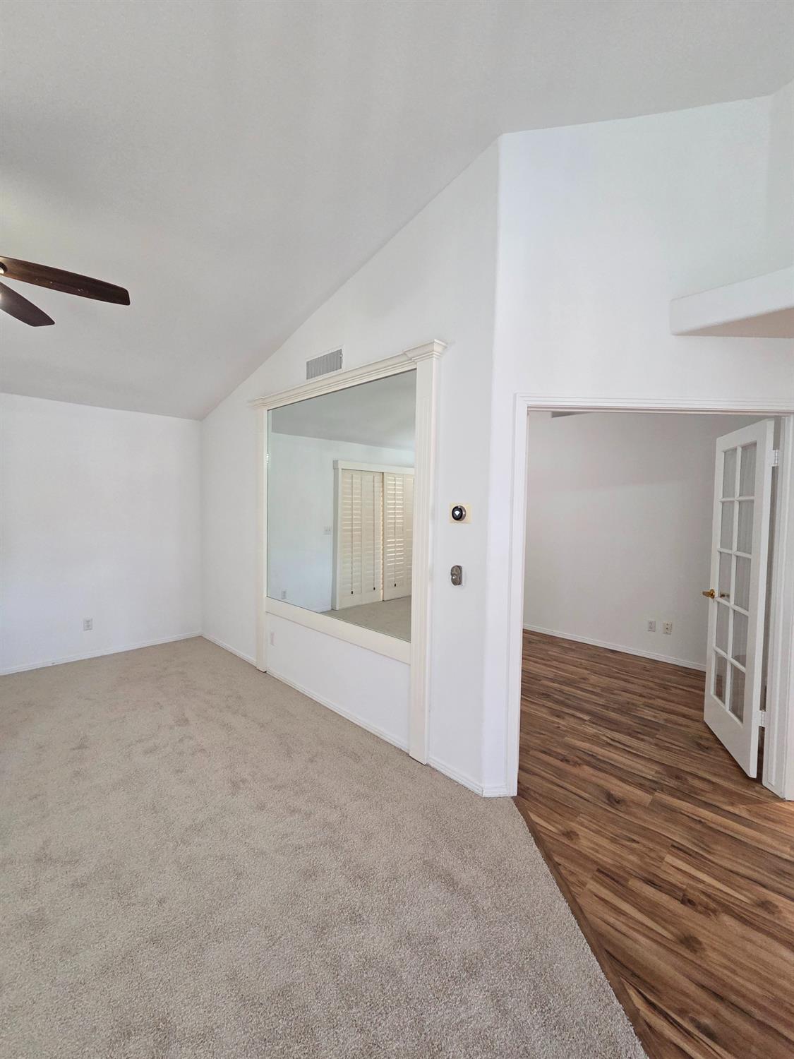 369 E Lindbrook Ln, Fresno, CA 93720