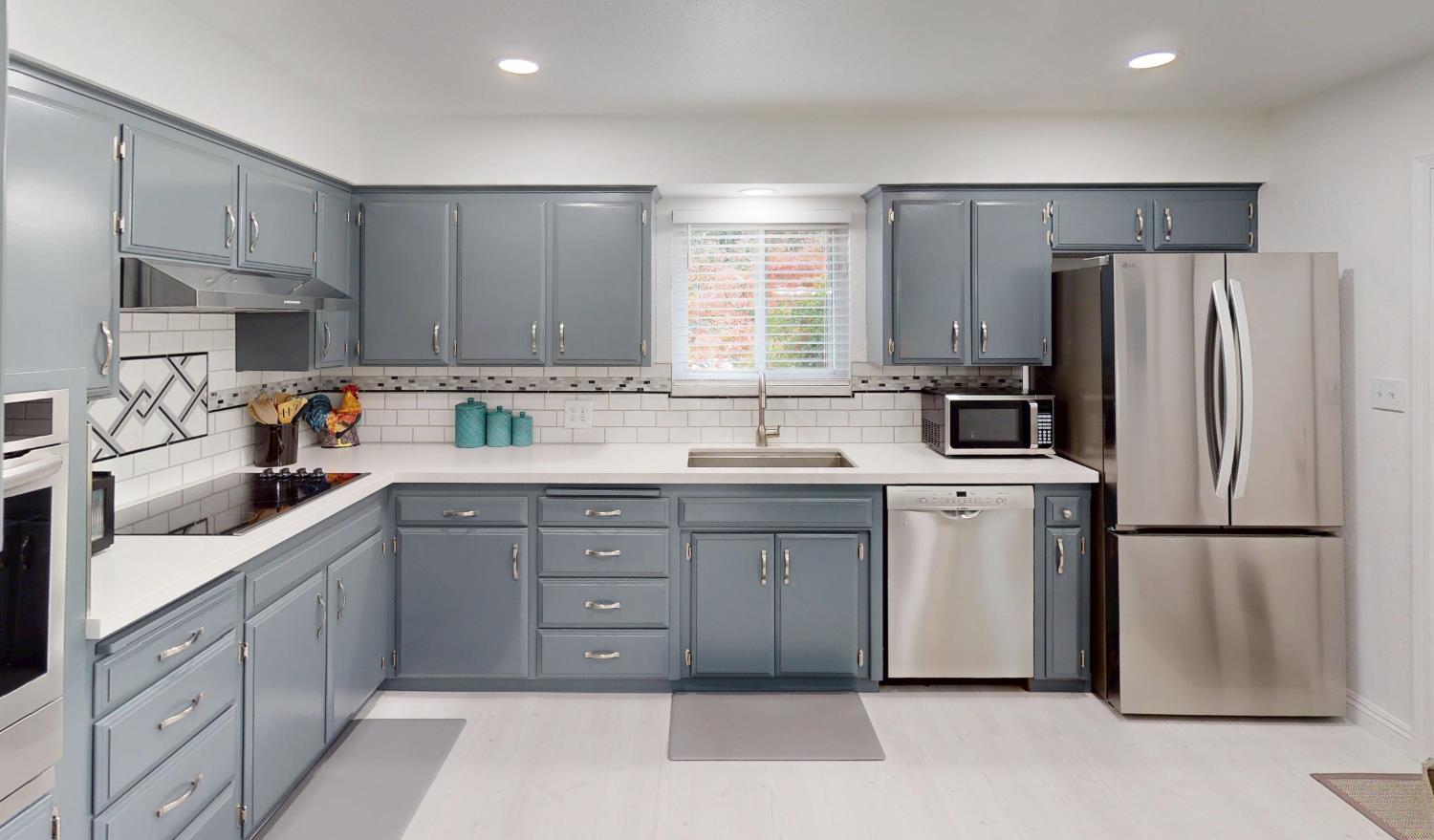 5755 N Pleasant Ave, Fresno, CA 93711