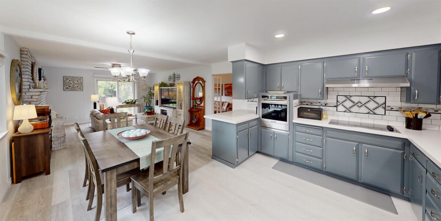 5755 N Pleasant Ave, Fresno, CA 93711