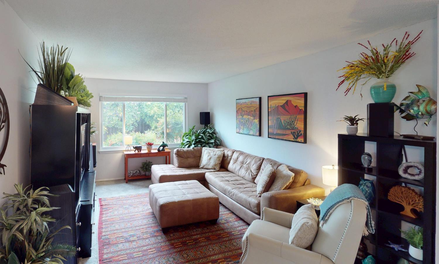 5755 N Pleasant Ave, Fresno, CA 93711