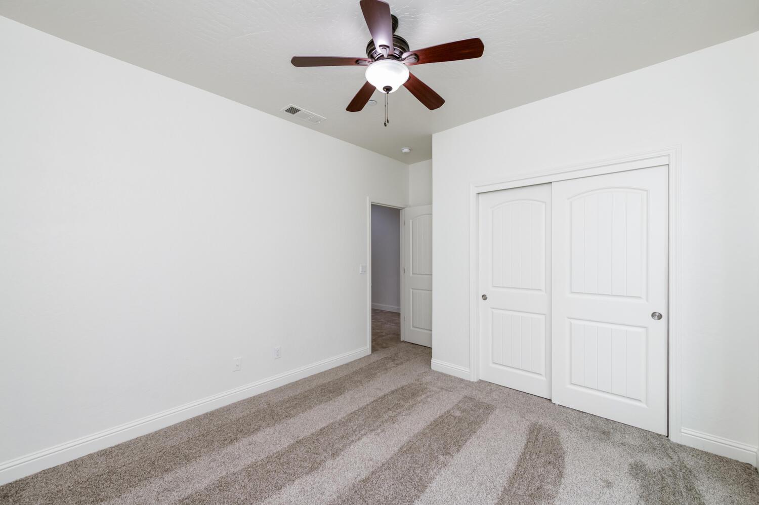 6808 W Lucas Dr, Fresno, CA 93722