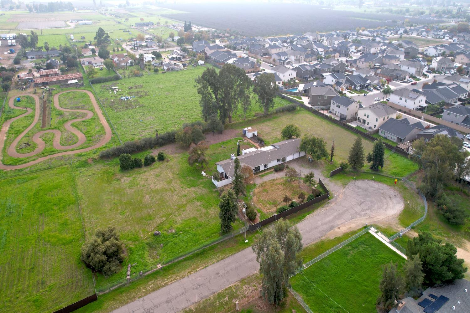 5205 W Lamona Ave, Fresno, CA 93722