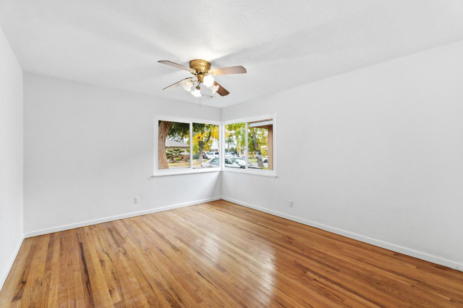 732 W Cortland Ave, Fresno, CA 93705