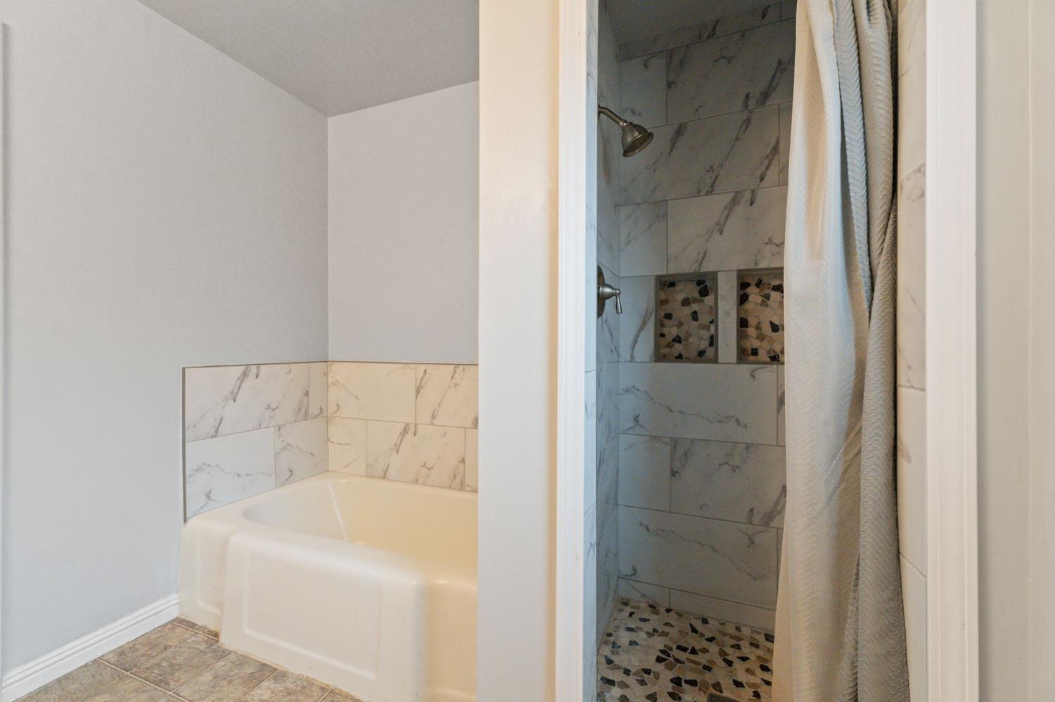 732 W Cortland Ave, Fresno, CA 93705