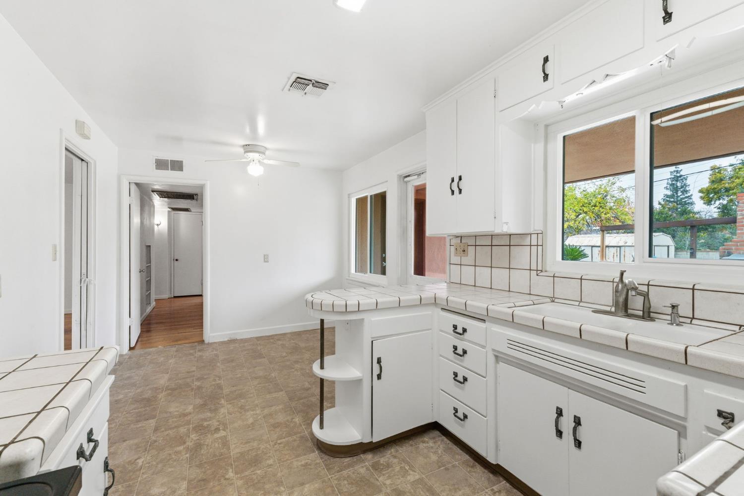 732 W Cortland Ave, Fresno, CA 93705