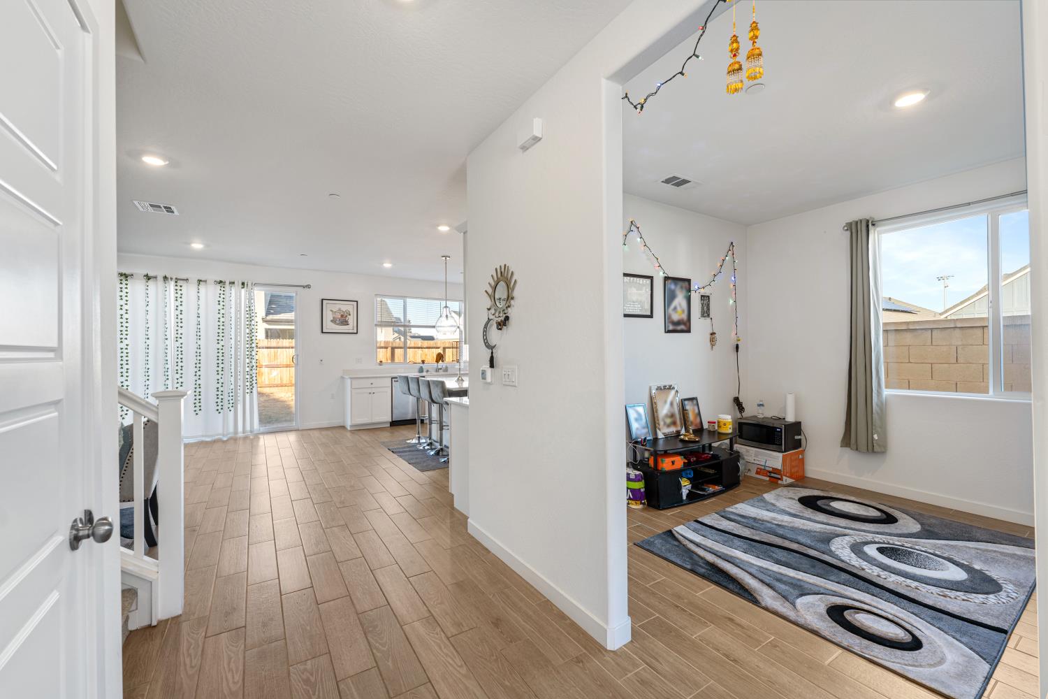 7020 W Holland Ave, Fresno, CA 93723