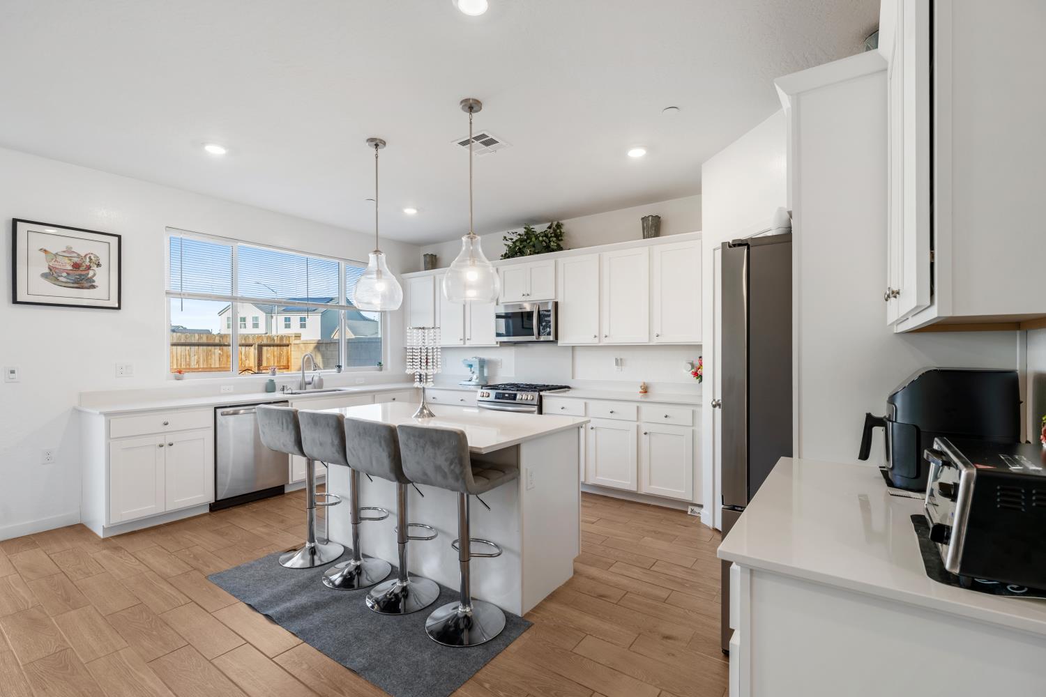 7020 W Holland Ave, Fresno, CA 93723