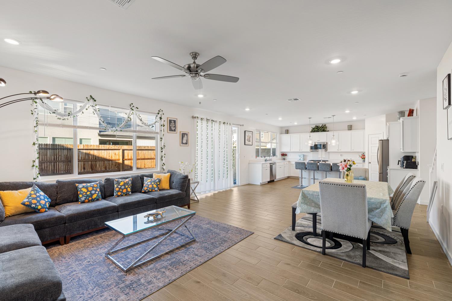 7020 W Holland Ave, Fresno, CA 93723