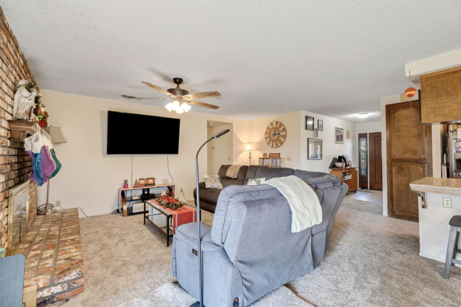 231 W Paul, Fresno, CA 93704