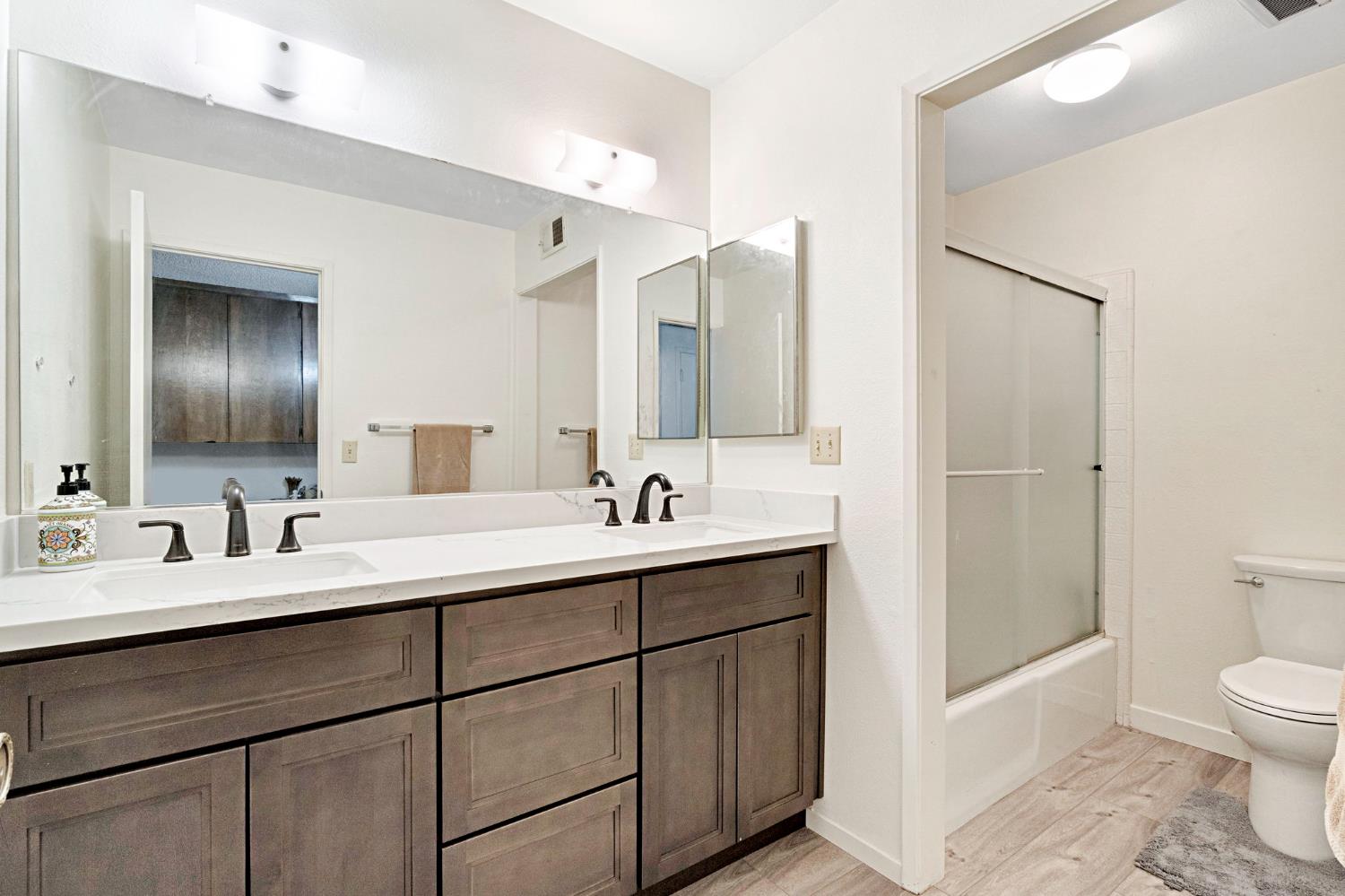 231 W Paul, Fresno, CA 93704