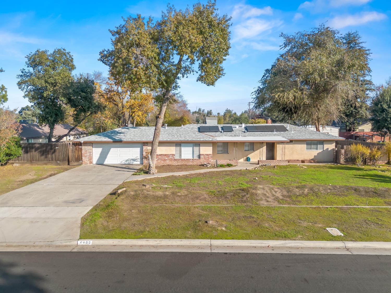 4430 N Teilman Ave, Fresno, CA 93705