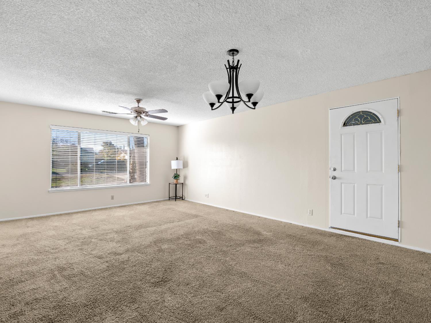 4430 N Teilman Ave, Fresno, CA 93705