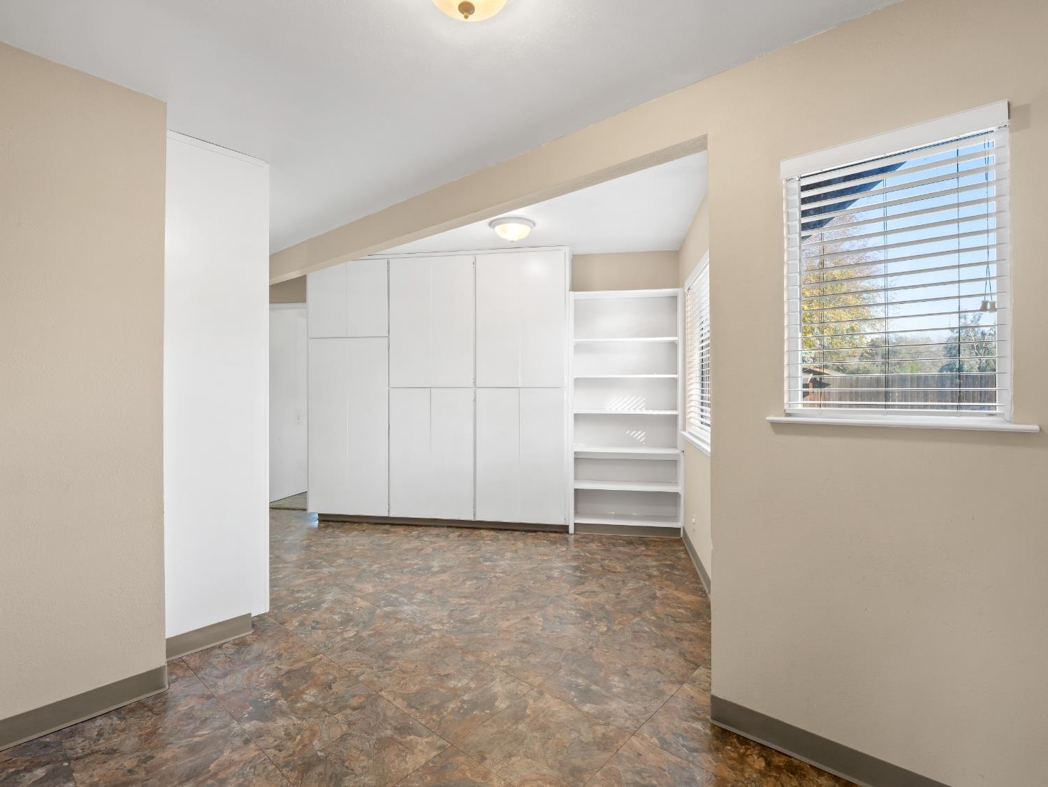 4430 N Teilman Ave, Fresno, CA 93705