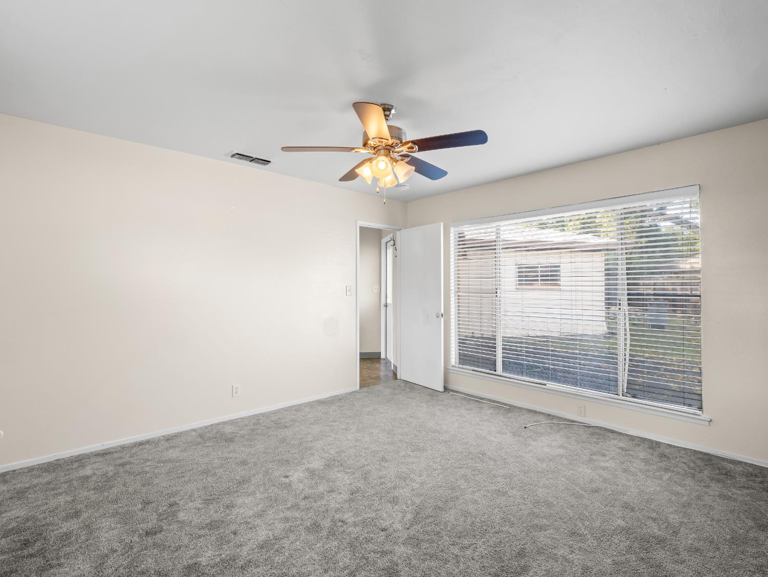 4430 N Teilman Ave, Fresno, CA 93705