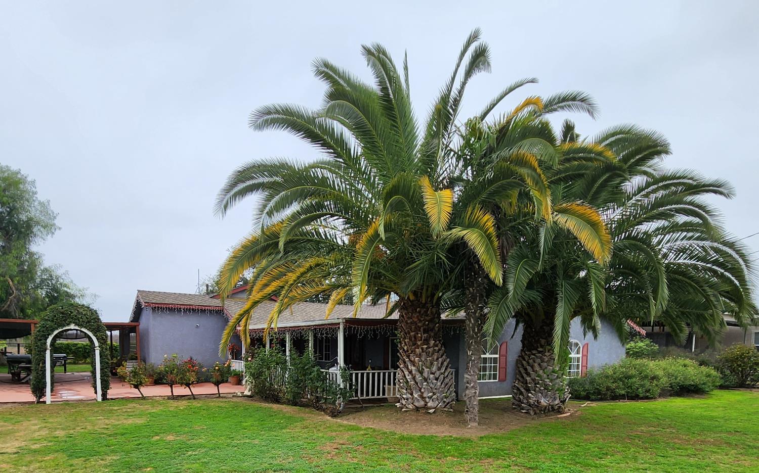 3723 W Central Ave W, Fresno, CA 93706