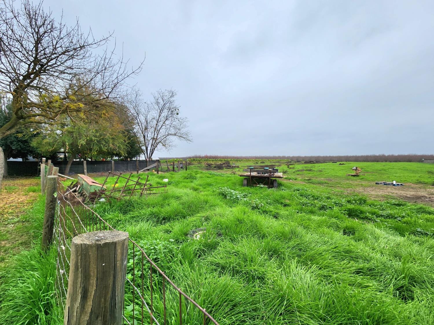 3723 W Central Ave W, Fresno, CA 93706