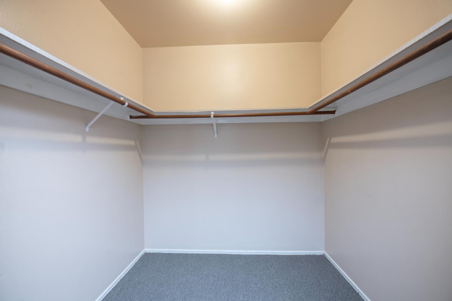 16 E Eden, Fresno, CA 93706