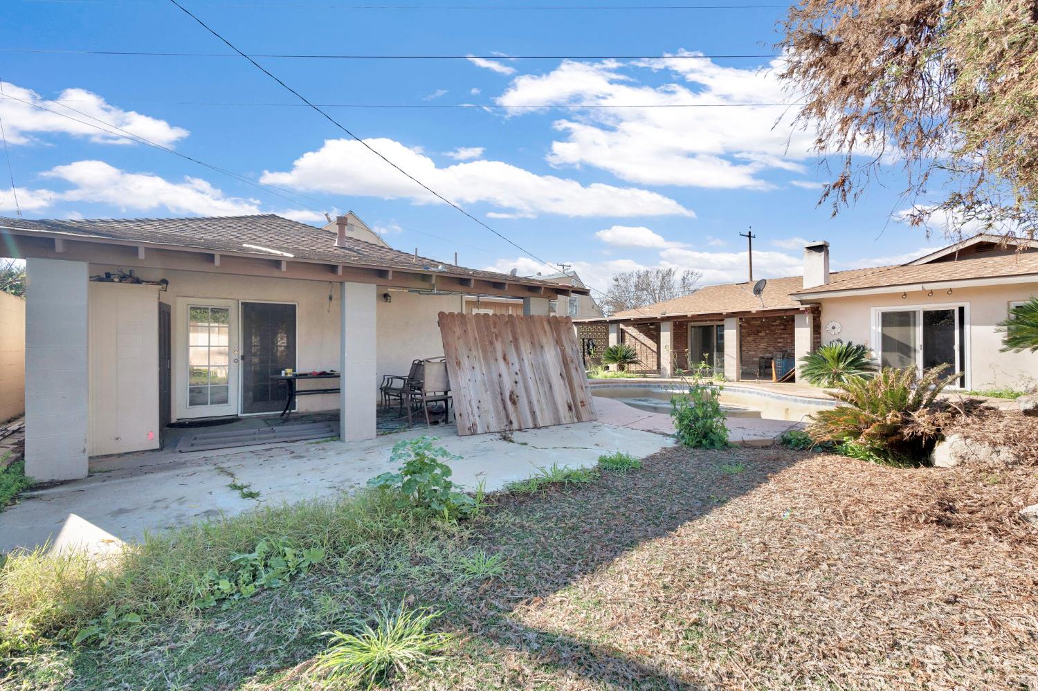 2146 N Maple Ave, Fresno, CA 93703