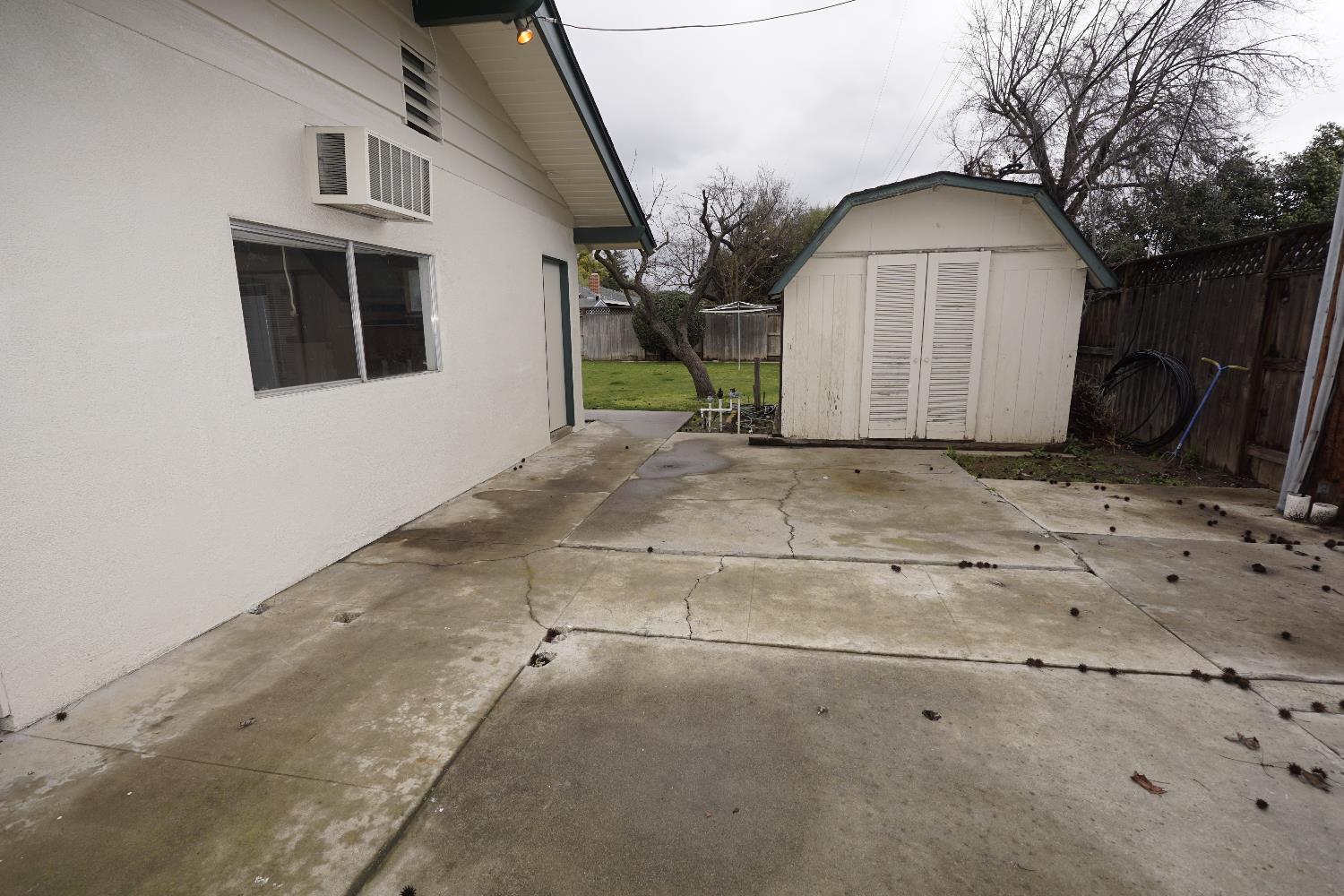 6016 N Nantucket Ave, Fresno, CA 93704