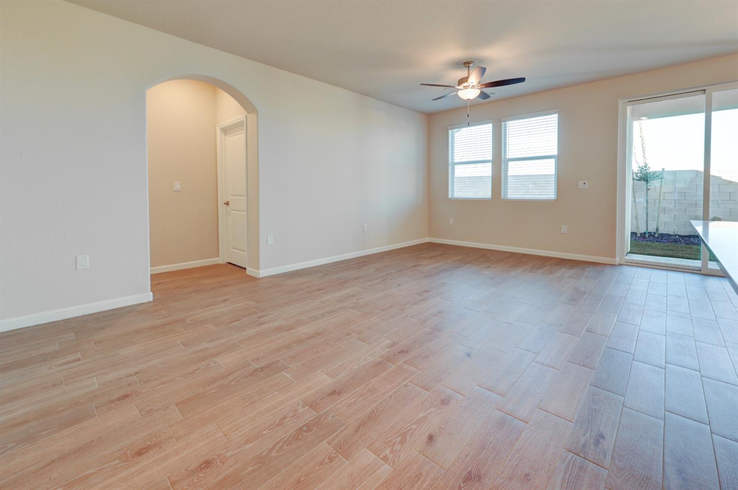 4152 N Tisha Ave, Fresno, CA 93723