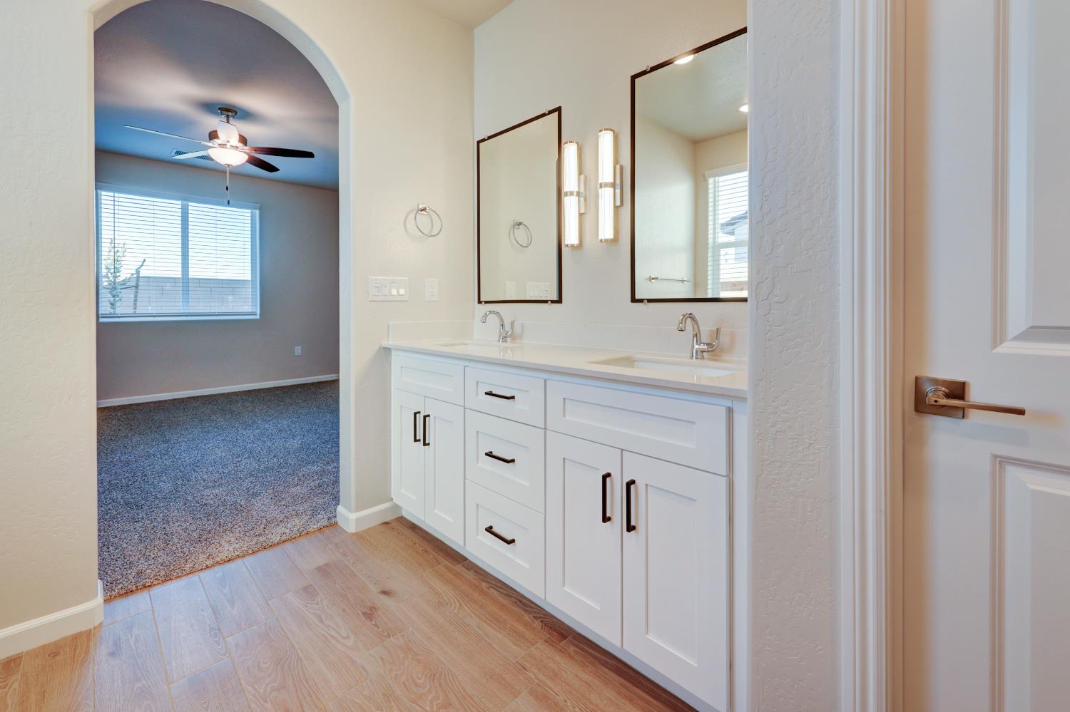 4152 N Tisha Ave, Fresno, CA 93723