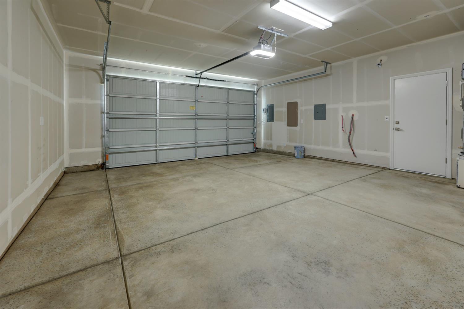 4152 N Tisha Ave, Fresno, CA 93723