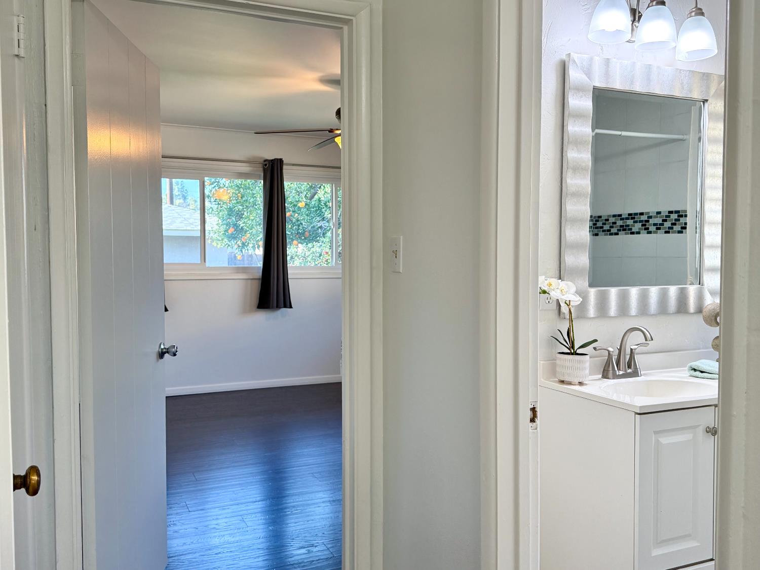 801 N Arthur Ave, Fresno, CA 93728