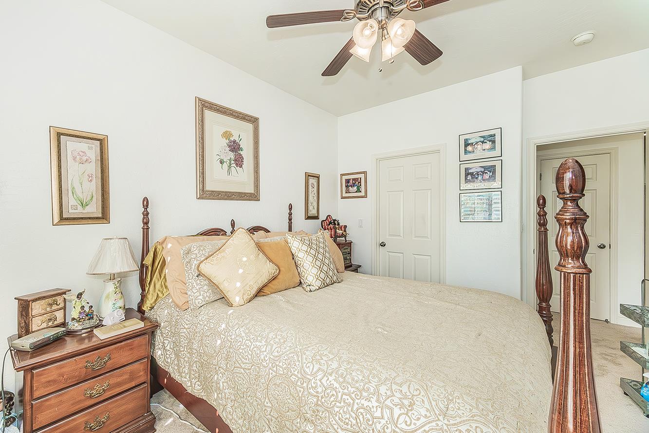 5869 E Mono St, Fresno, CA 93727