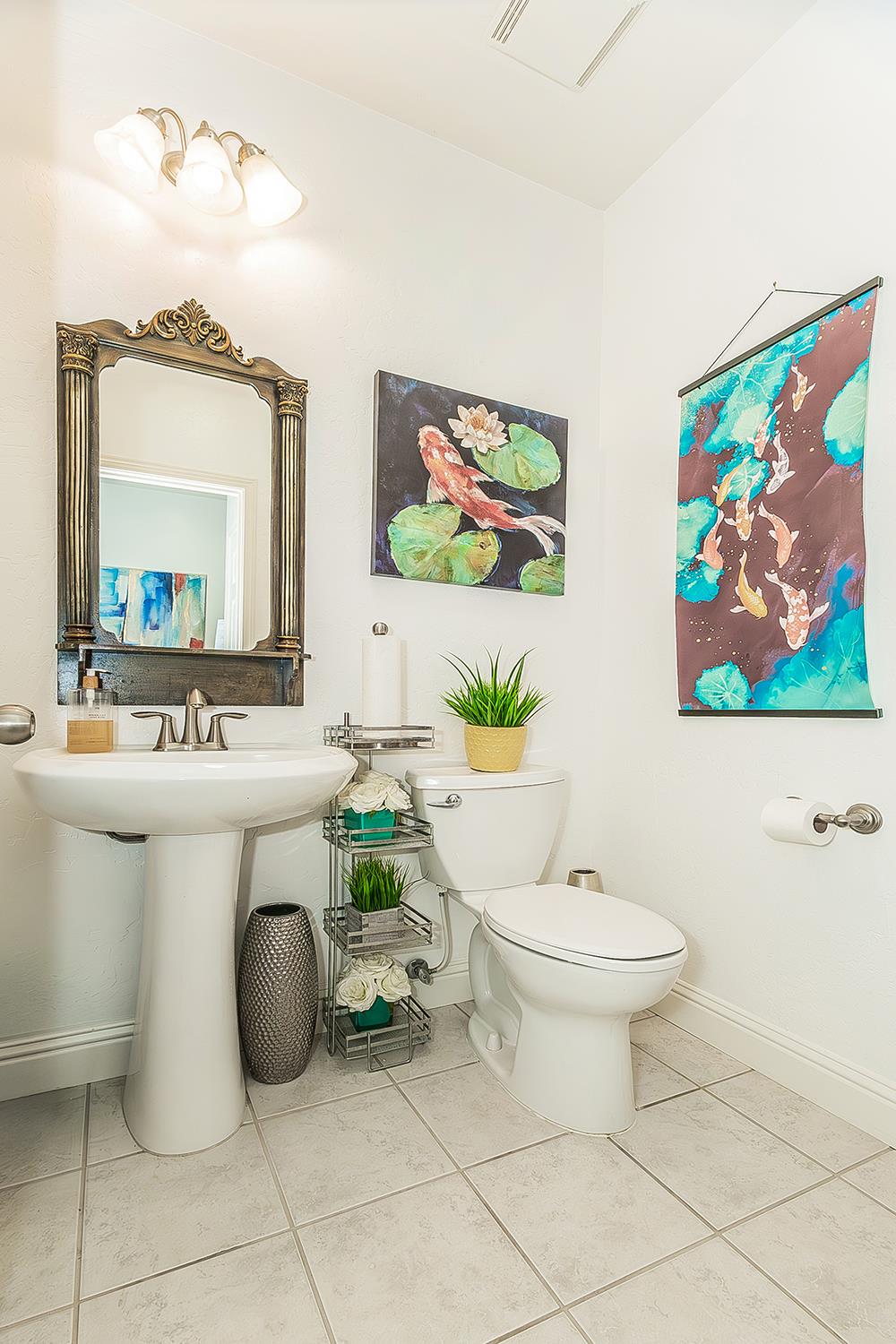 5869 E Mono St, Fresno, CA 93727