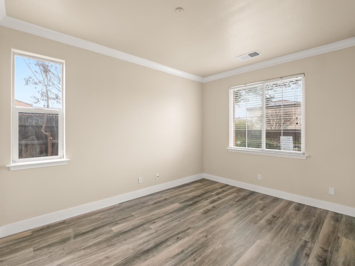 257 S Lead Ave, Fresno, CA 93706