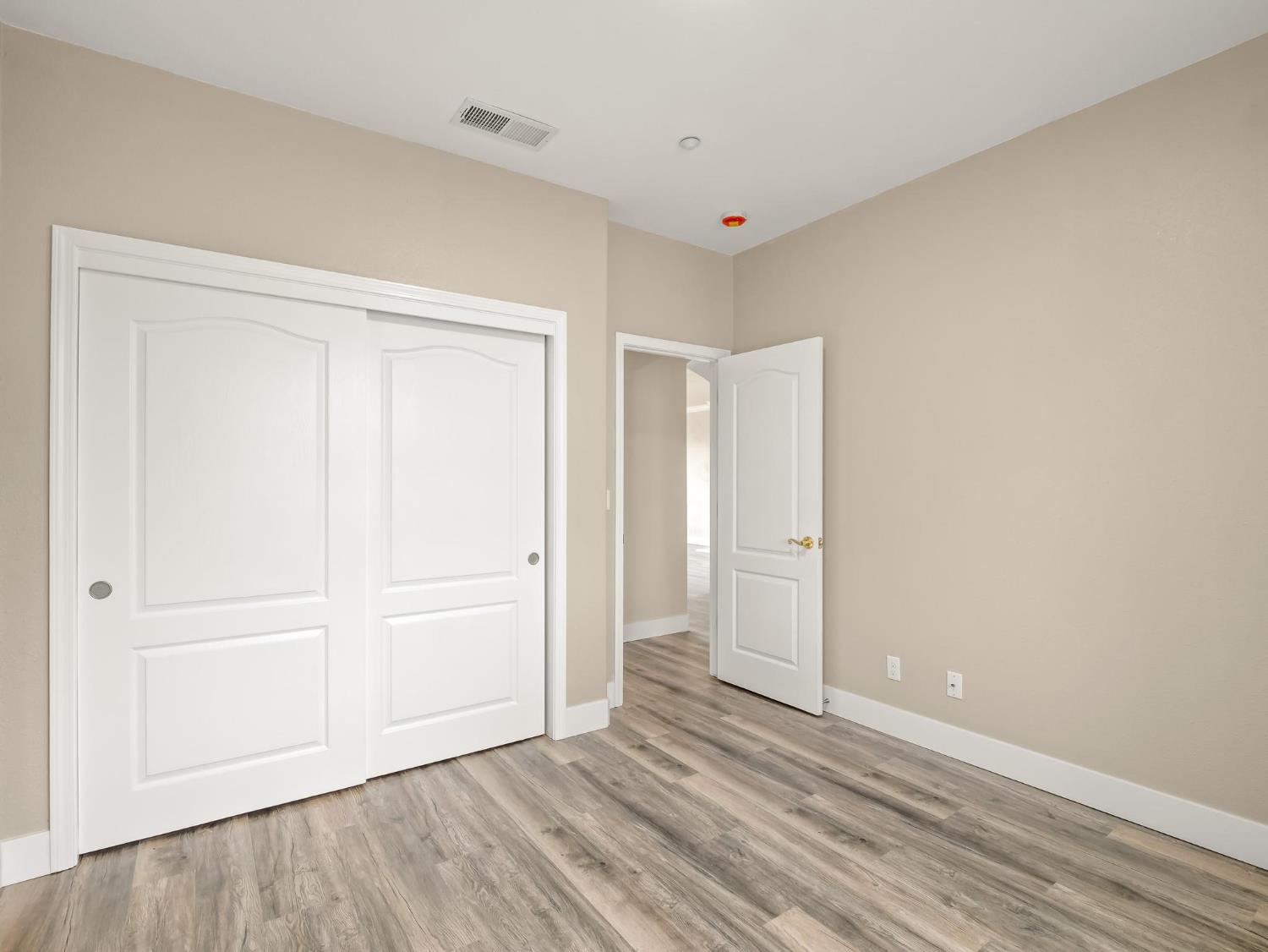 257 S Lead Ave, Fresno, CA 93706