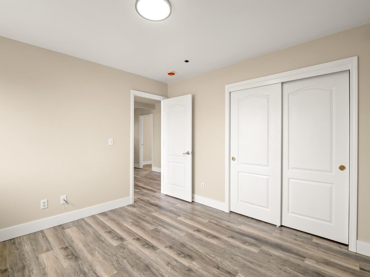 257 S Lead Ave, Fresno, CA 93706