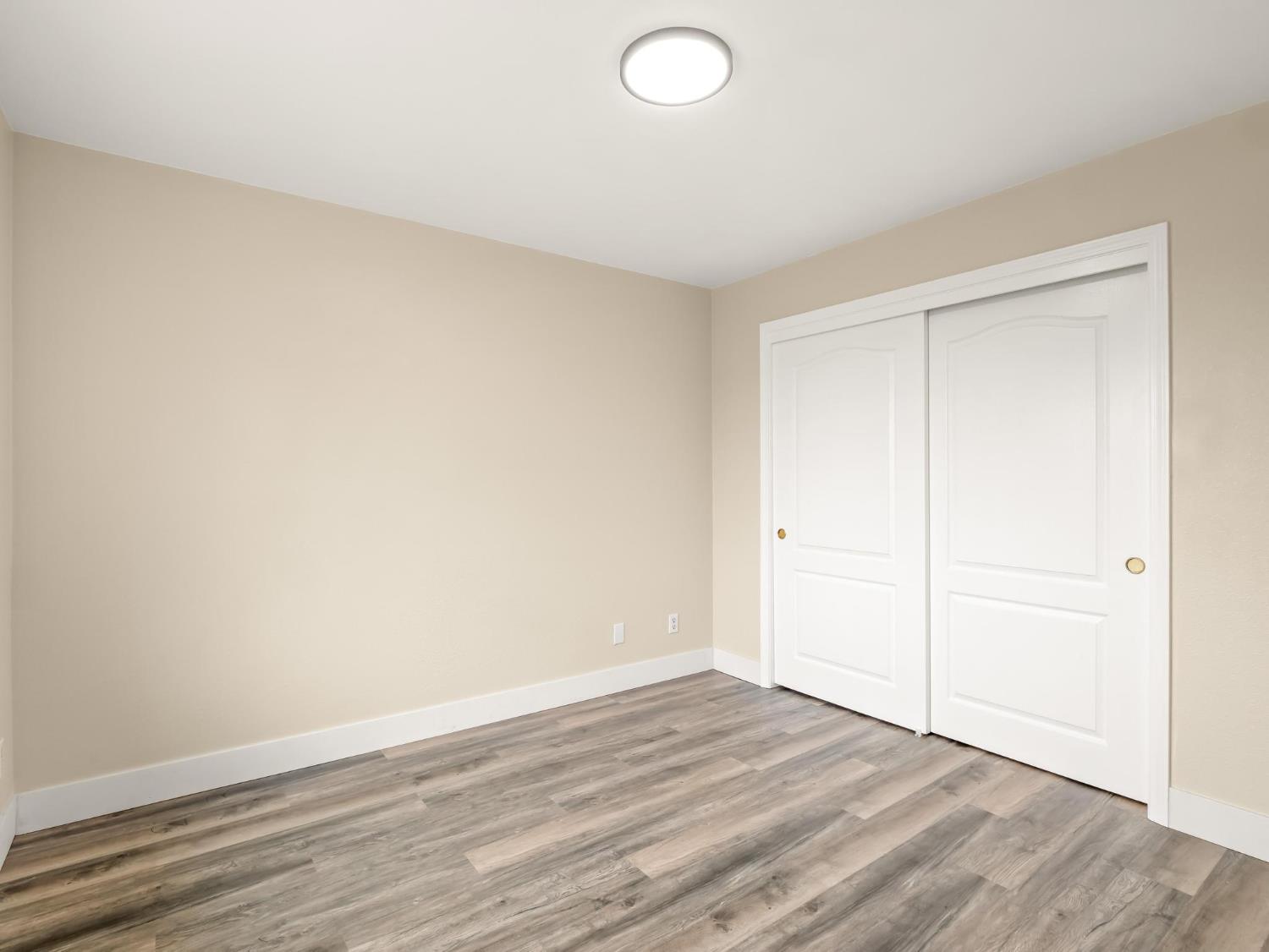 257 S Lead Ave, Fresno, CA 93706