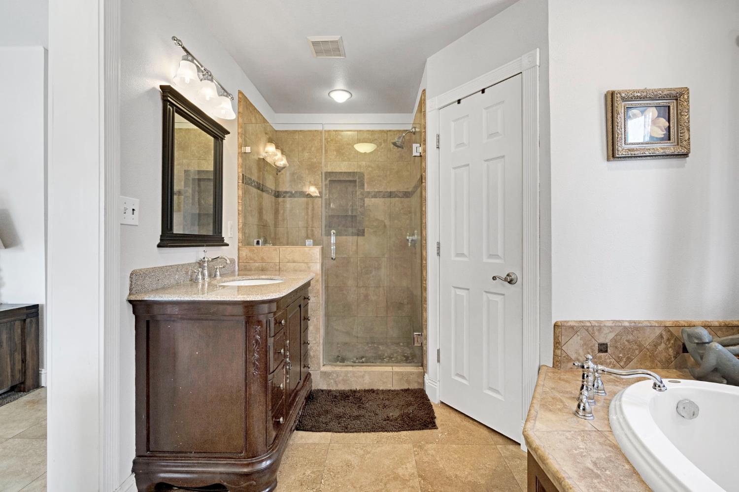 1218 E Garland Ave, Fresno, CA 93704