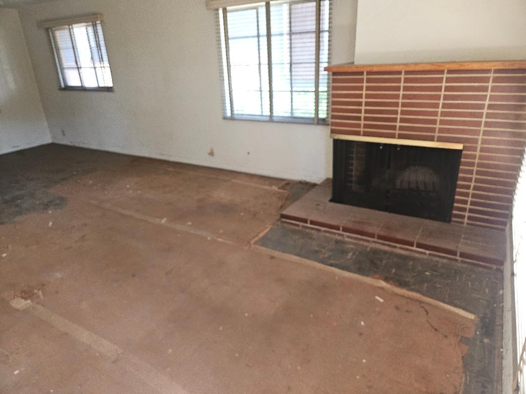 4151 E Platt Ave, Fresno, CA 93702