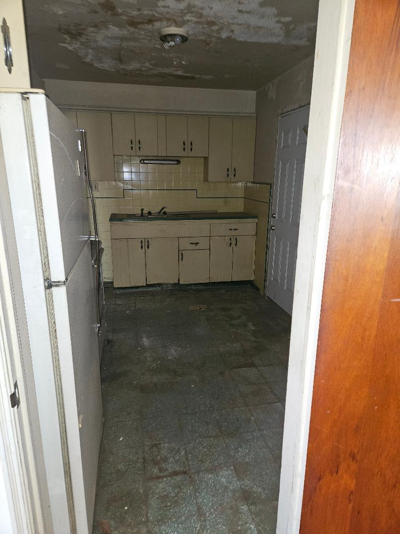 4151 E Platt Ave, Fresno, CA 93702