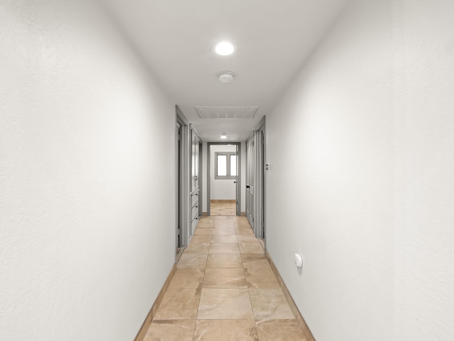 1726 W San Madele Ave, Fresno, CA 93711