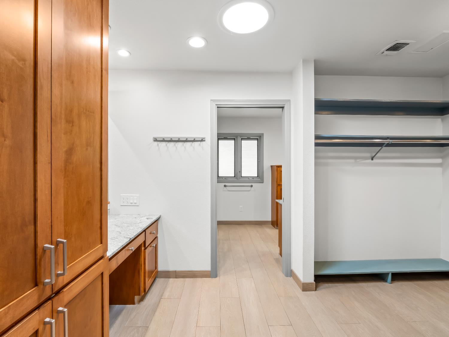 1726 W San Madele Ave, Fresno, CA 93711