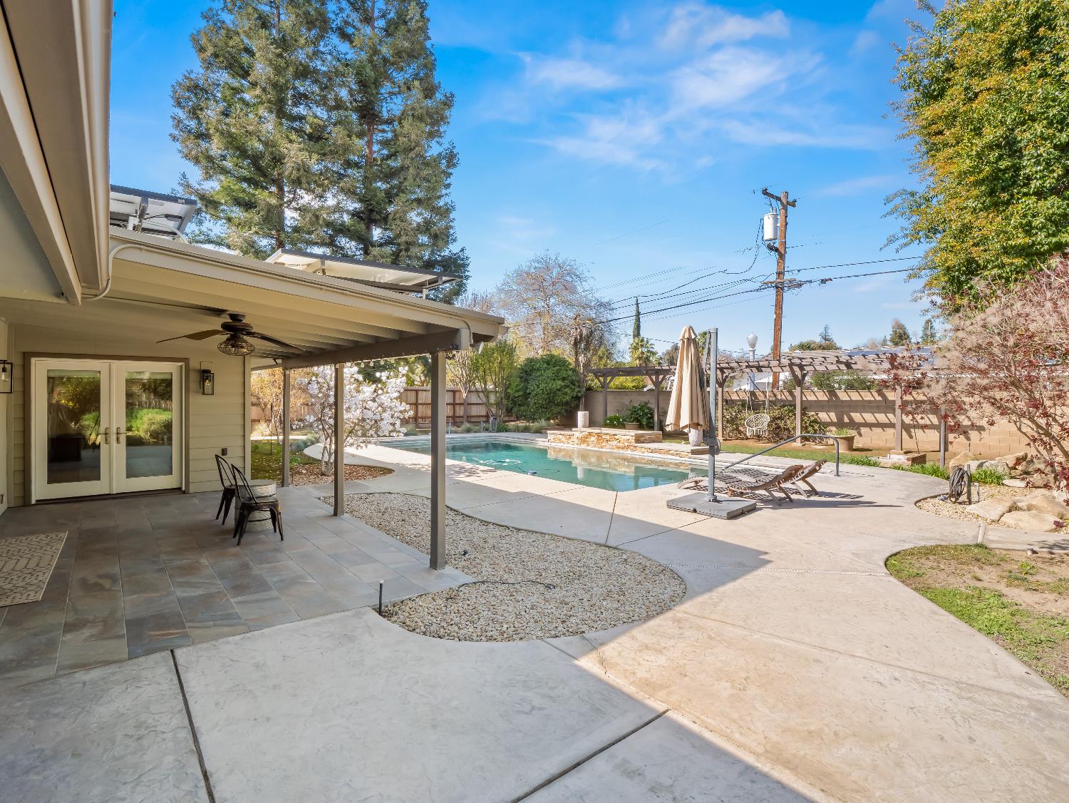 1726 W San Madele Ave, Fresno, CA 93711