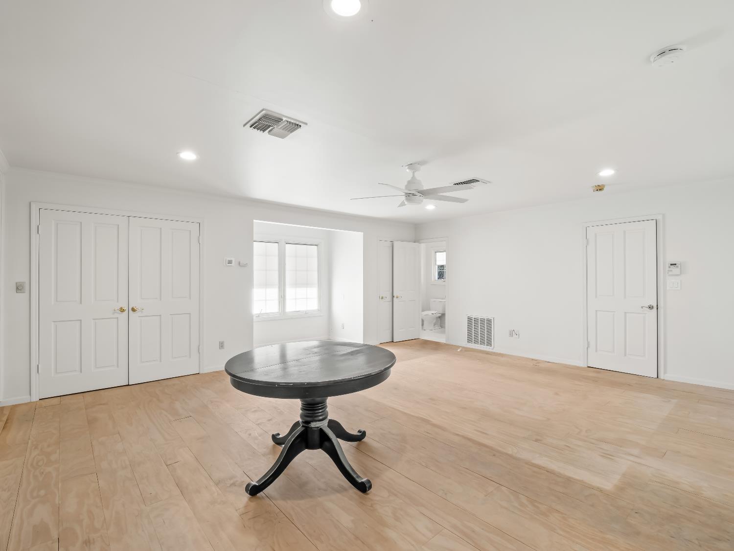 1726 W San Madele Ave, Fresno, CA 93711