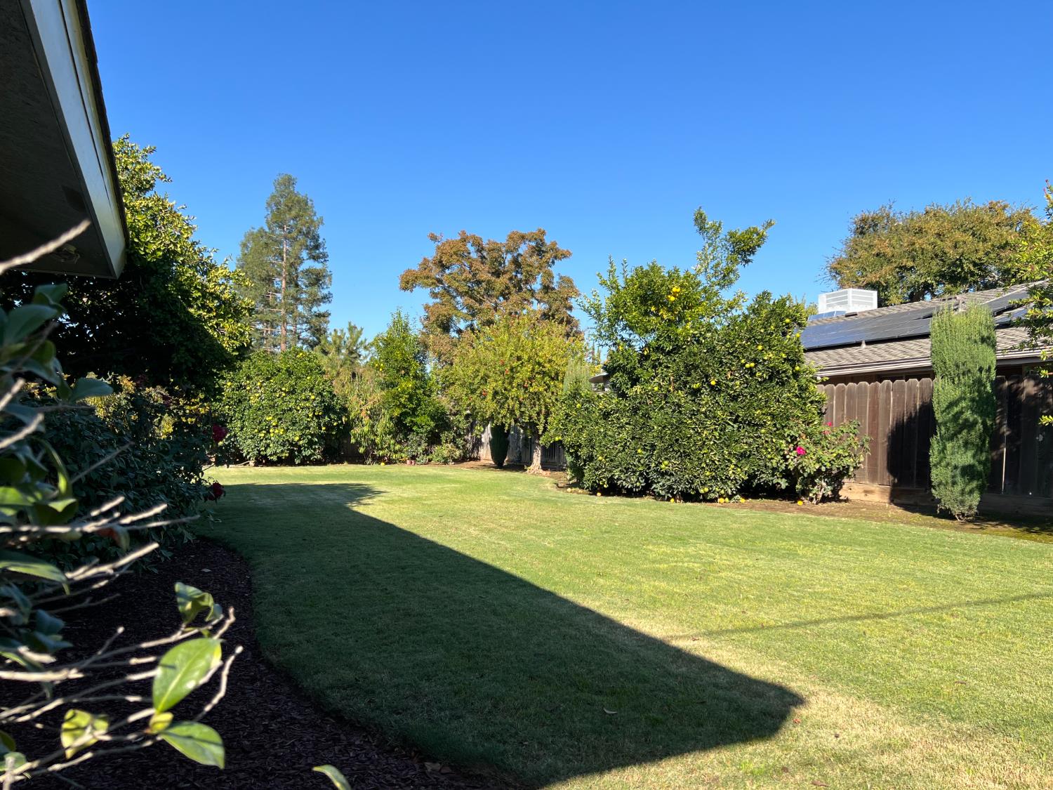 5686 N Briarwood Ave, Fresno, CA 93711