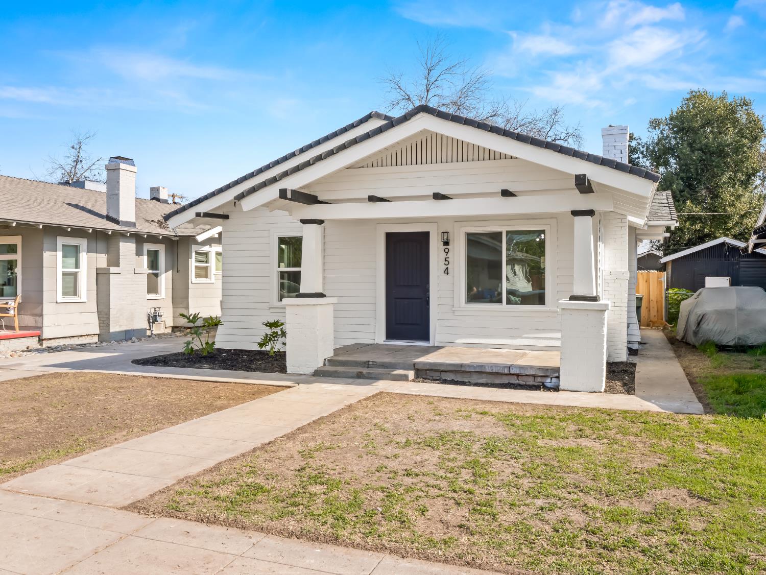 954 N Safford Ave, Fresno, CA 93728